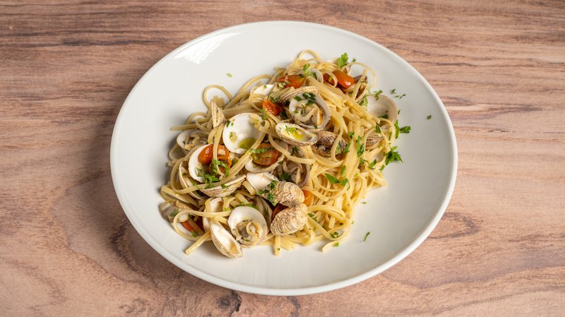 -0.-Linguini with Fresh clam-.jpg