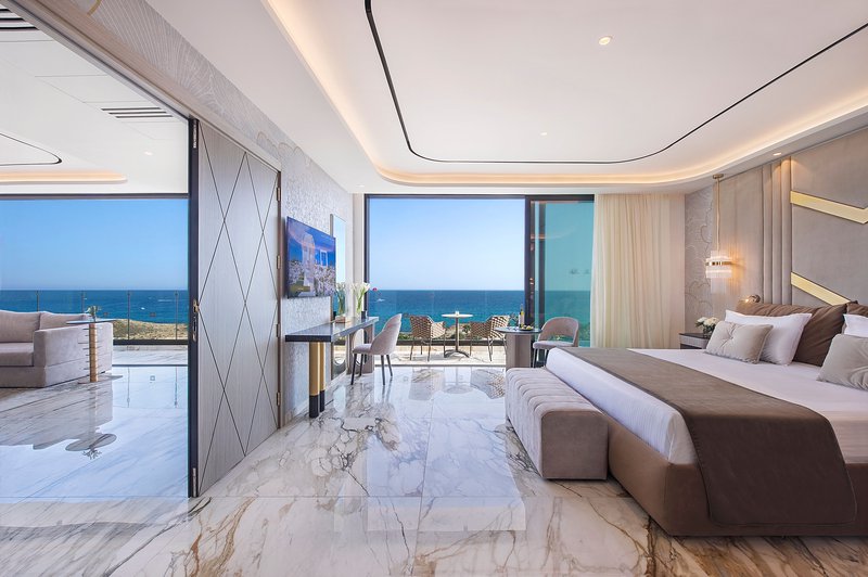 23. Royal Suite.jpg