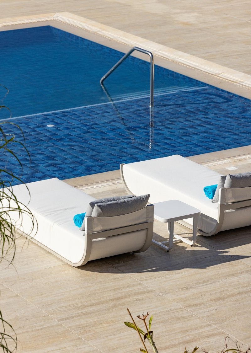 3. SWIMMING POOL.jpg