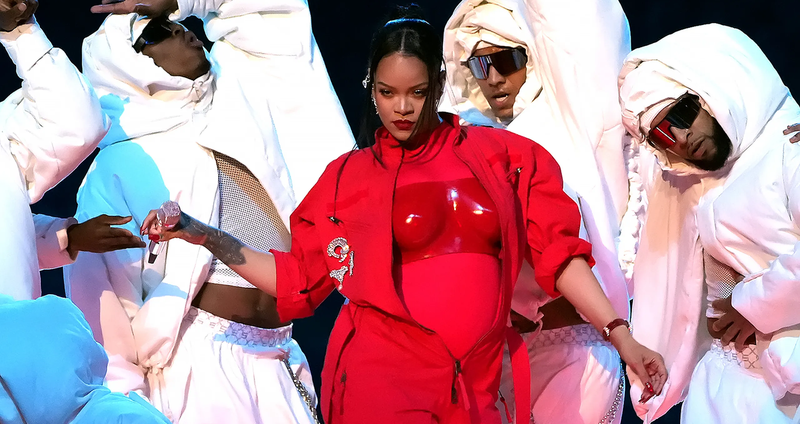 Battan-Rihanna-Super-Bowl.2e16d0ba.fill-1375x729.png