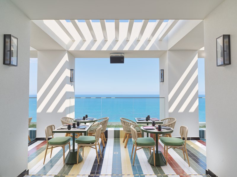 Ethers Roof Bar 2.jpg