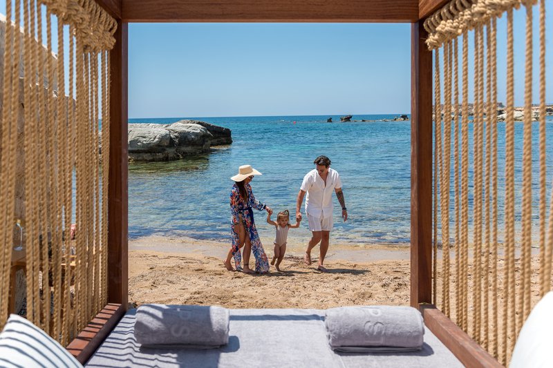 Family at Maniki Beach 2.jpg