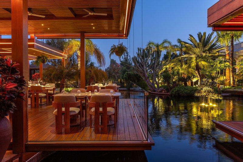 FourSeasonsCyprus_Tropical_night.jpg