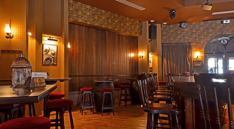 MURPHY’S.jpg