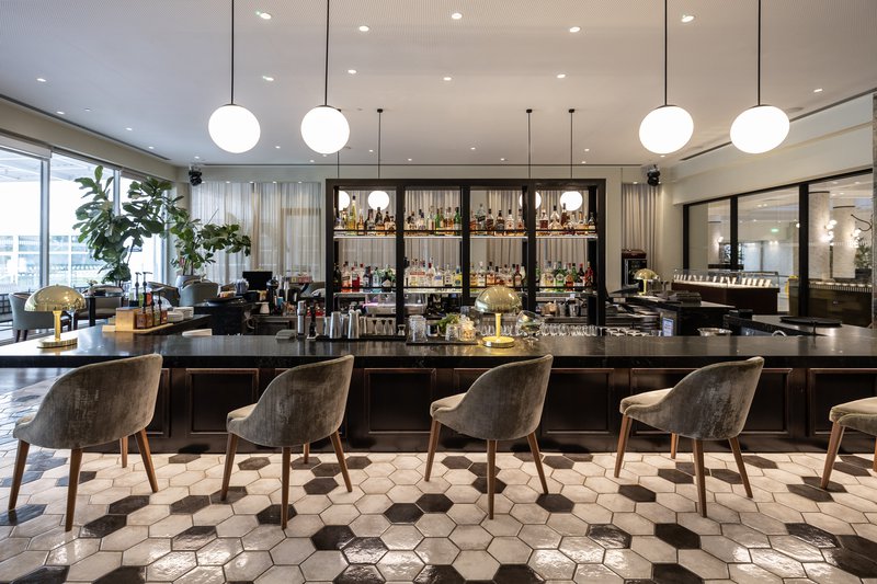 Mint Bar Photo Photo B.jpg