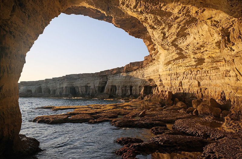 Sea_caves_Cape_Greco_9.jpg