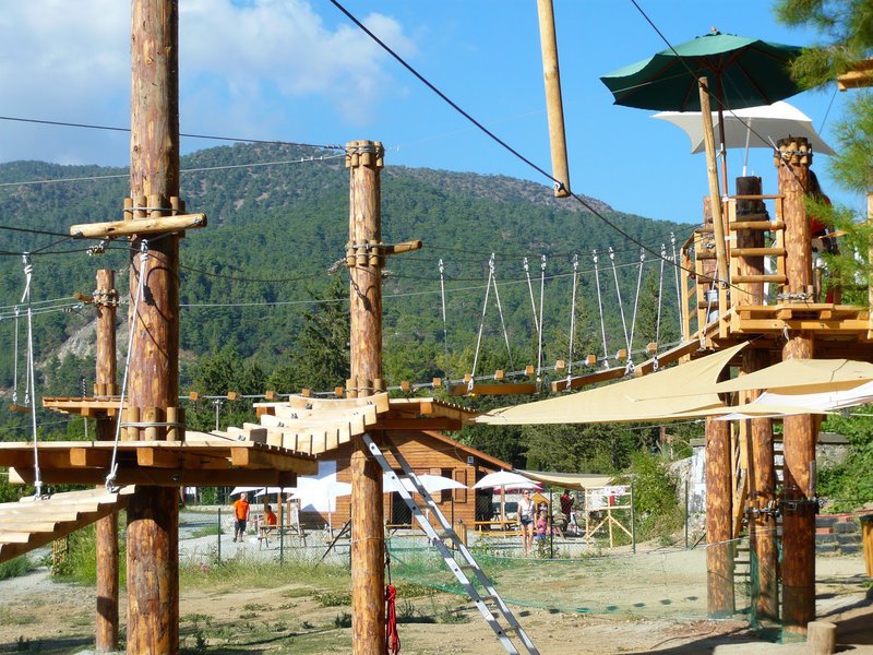 Sparti_Rope_Park_www.kidsfunincyprus.com_3.width-800.jpg