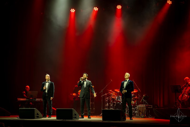 The Italian Tenors - Live.jpg