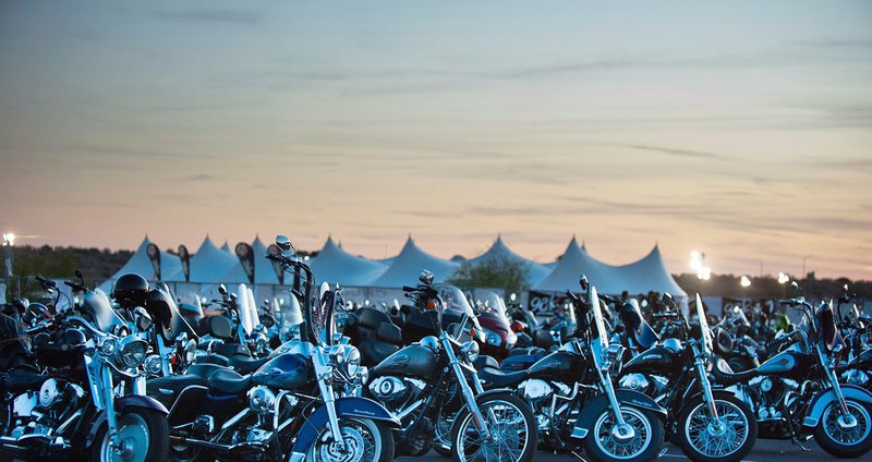 bikers_002.2e16d0ba.fill-1375x729 (1).jpg