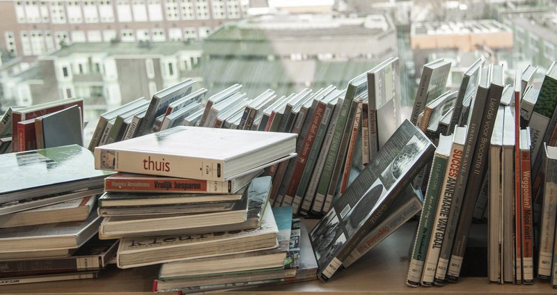 books-5372392_1280.2e16d0ba.fill-1375x729.jpg