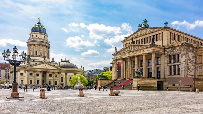 concert-hall-and-new-church-on-gendarmenmarkt-square-berlin-sh.webp