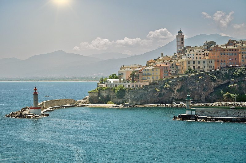 corsica-7340421_1280.jpg