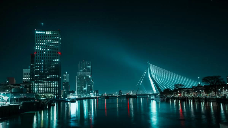 dylan-leagh-rotterdam-unsplash.webp