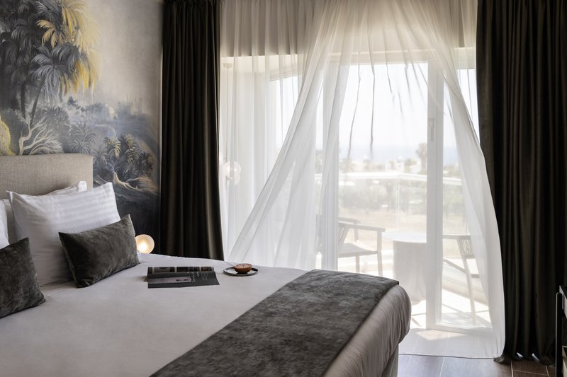 executive-suite-cali-resort-spa-paphos-cyprus-8.jpg
