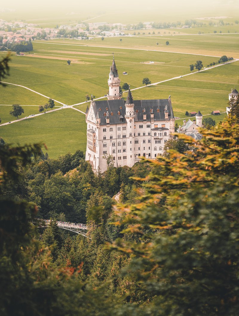 felix-mittermeier-fairy-castle-4423708_1920.jpg
