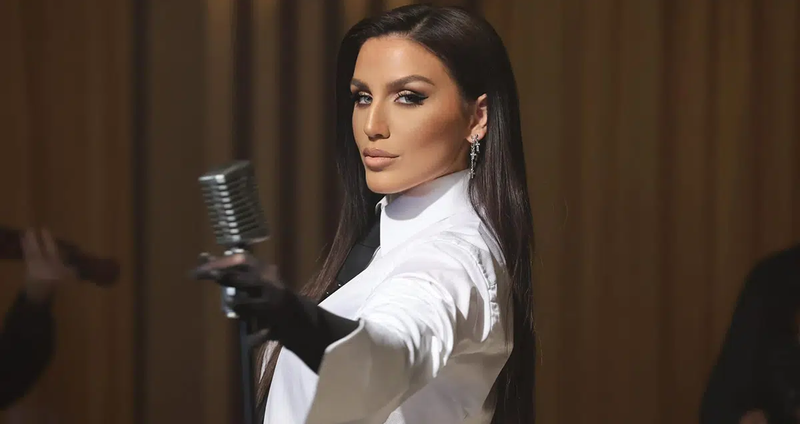 ioulia-kallimani-kratisinow.jpg.2.2e16d0ba.fill-1375x729.png