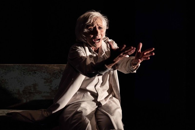 μια ιλιαδα.jpg