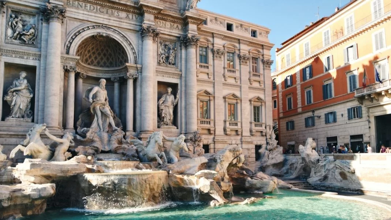 michele-bitetto-fontana-di-trevi-unsplash-1068x601.webp