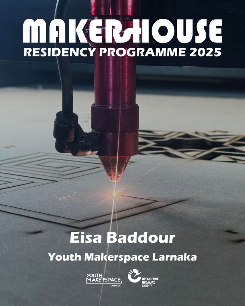 μπλε-Eisa Baddour.jpg