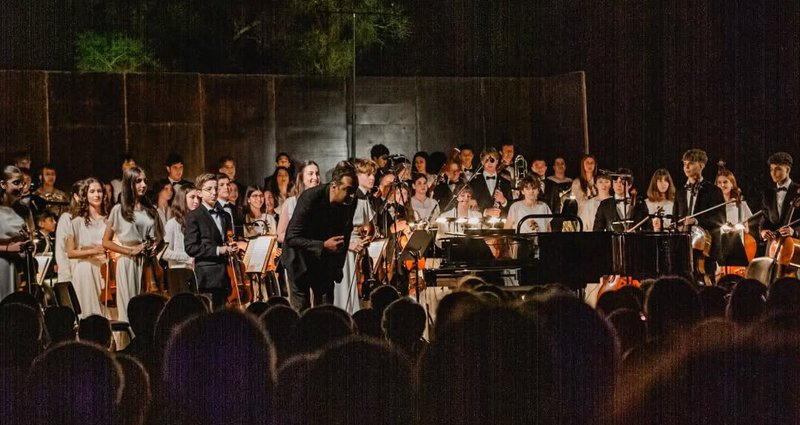 orchestra.2e16d0ba.fill-1375x729.jpg
