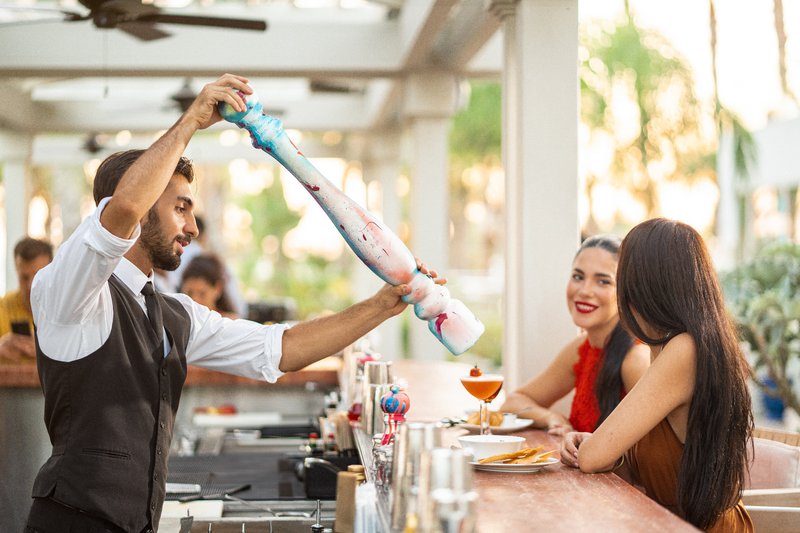 parklane_limassol_restaurants_lpm_outdoor_terrace_bar_tomatini_making_01_hr.jpg