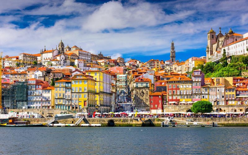 Lisbon-cityscape-1400.jpg