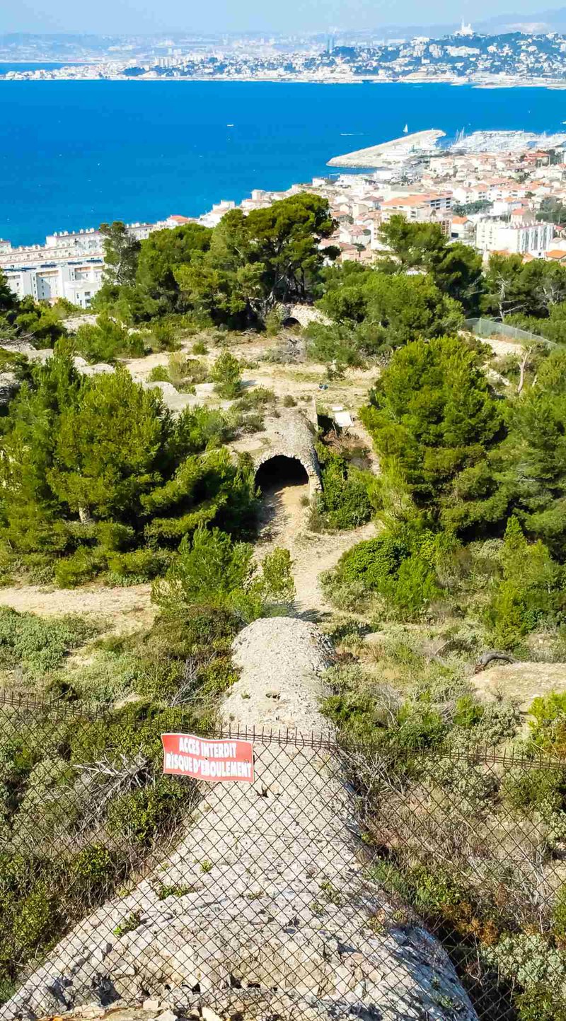 shutterstock_Abandoned-tunnels-at-the-old-lead-factory-of-Escalettes-in-the-National-Park-Calanques.jpg