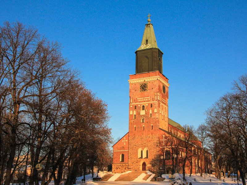 shutterstock_Turku-the-oldest-cathedral-in-Filand.jpg