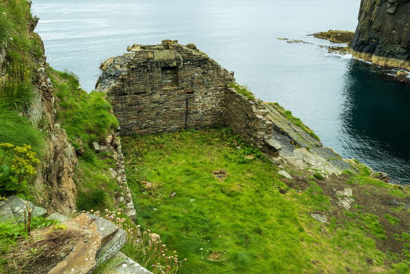 shutterstock_Whaligoe-Steps-Scotland.jpg