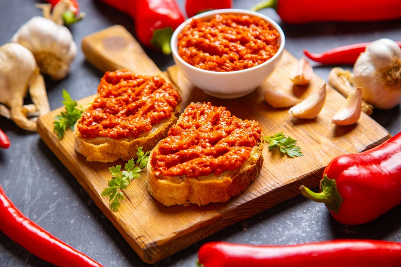 shutterstock_domaci-ajvar.webp