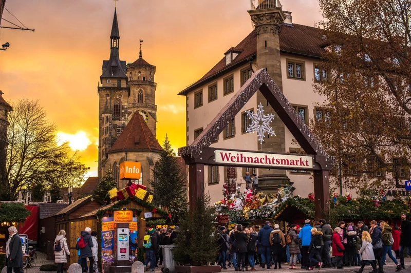 stuttgarter-weihnachtsmarkt-sh.webp