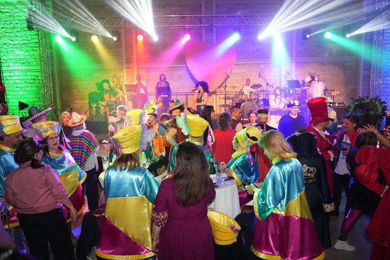 time Surfers (2).jpg