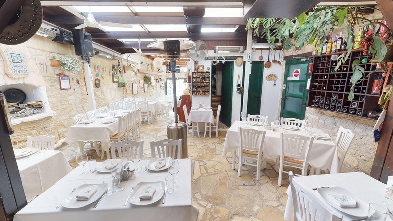 vR4kMcfXPJg - Kyr Yiannis Restaurant(1).jpg